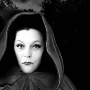 Meet your Posher, Carol